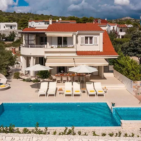 Naranca * Split